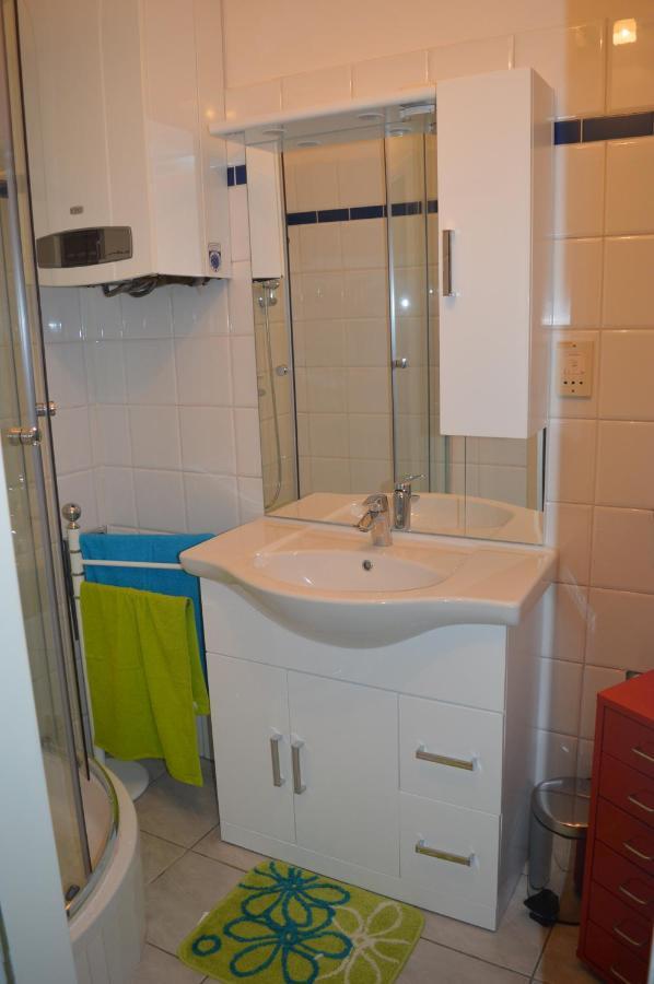 Nette Altbauwohnung Nur 10 Min Von Der City Вена Экстерьер фото