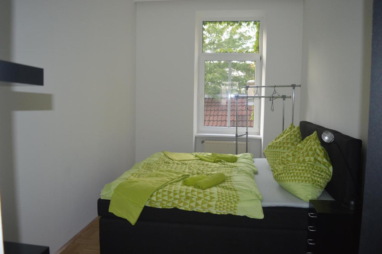 Nette Altbauwohnung Nur 10 Min Von Der City Вена Экстерьер фото