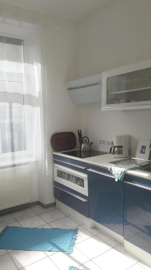 Nette Altbauwohnung Nur 10 Min Von Der City Вена Экстерьер фото